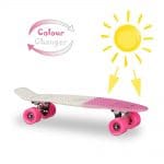Dječji skateboard koji mijenja boju rozi