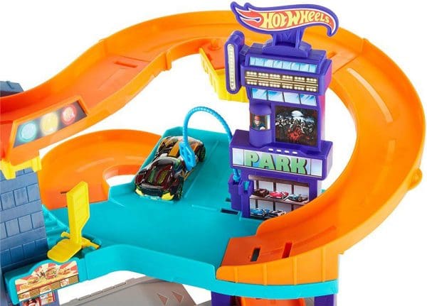 Hot Wheels benzinska postaja