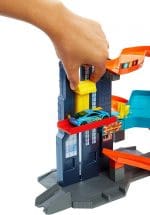 Hot Wheels staza s dizalom