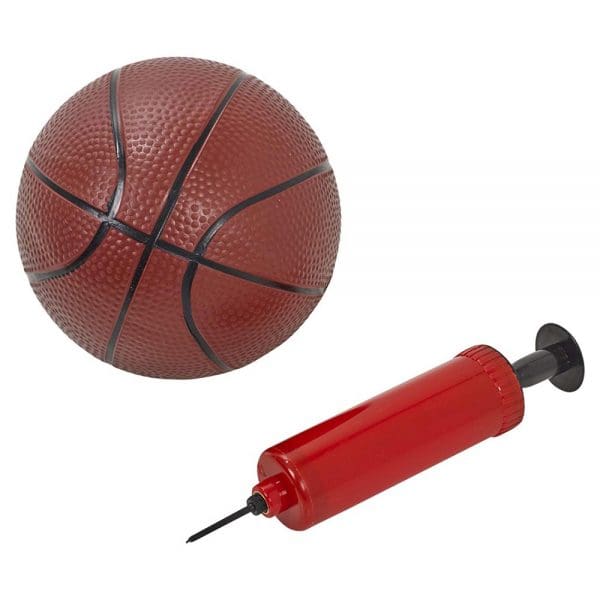 Mala košarkaška lopta i pumpa