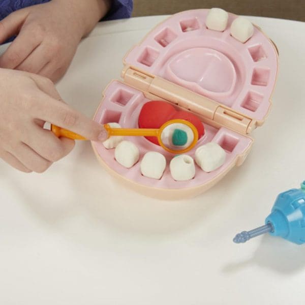 Play-Doh zubi od plastelina
