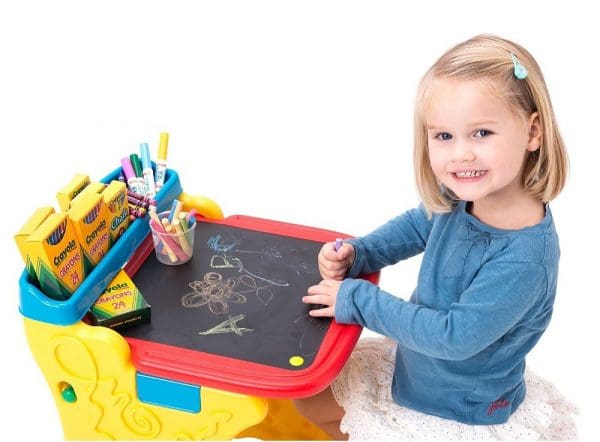 Crayola Art Studio kreativni stolić za djecu