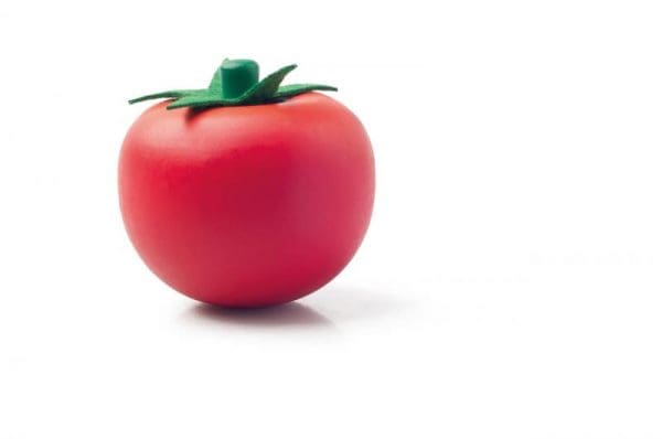Drveni sanduk s povrćem rajčica