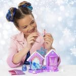 Hatchimals set za igru Glitter Salon kist