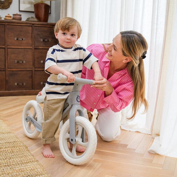 Sklopivi bicikl guralica za djecu bez pedala MoMi Noru