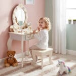 Drveni dječji set za igru toaletni stolić s LED svjetlom i dodacima Milly Mally Elly