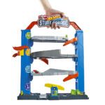 Hot Wheels veliki set za igru s autićima Garaža za skakanje i spuštanje