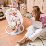 MoMi Pearl dječja električna ležaljka s Bluetoothom